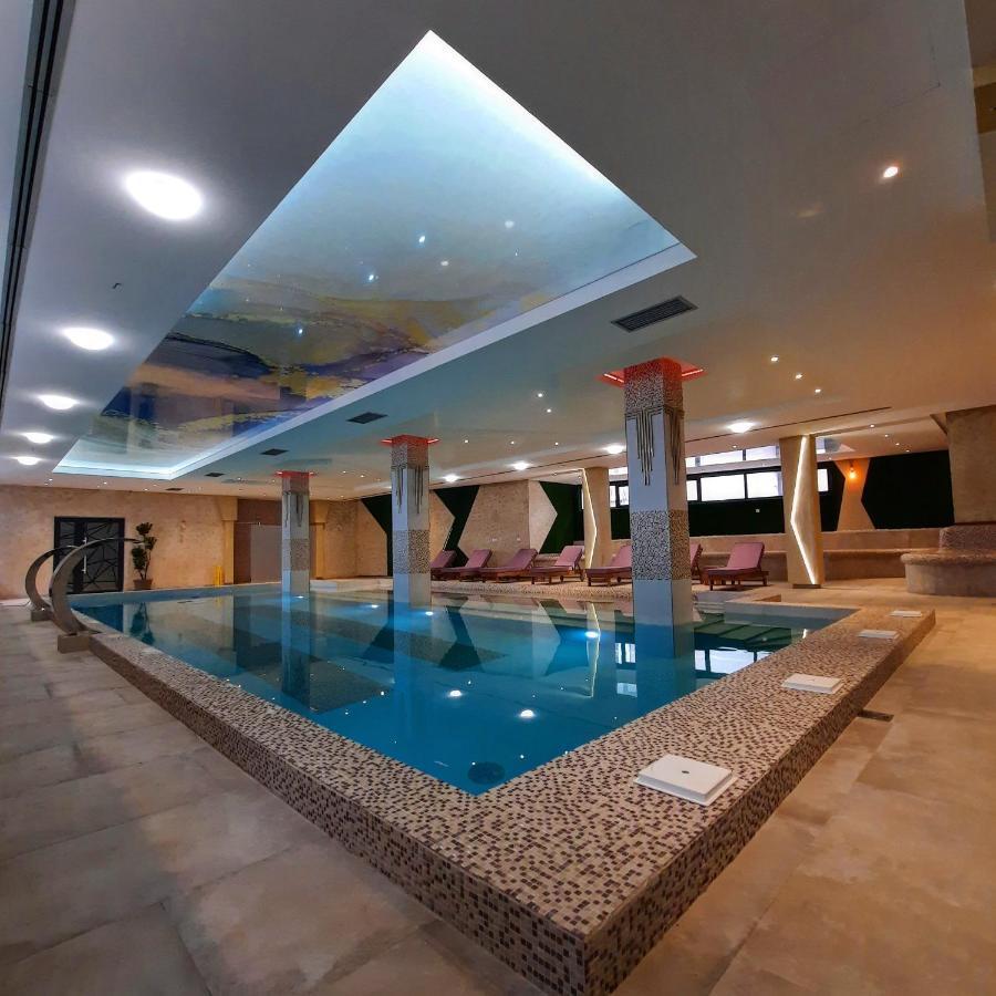 Hotel Euforia Lounge Šabac エクステリア 写真