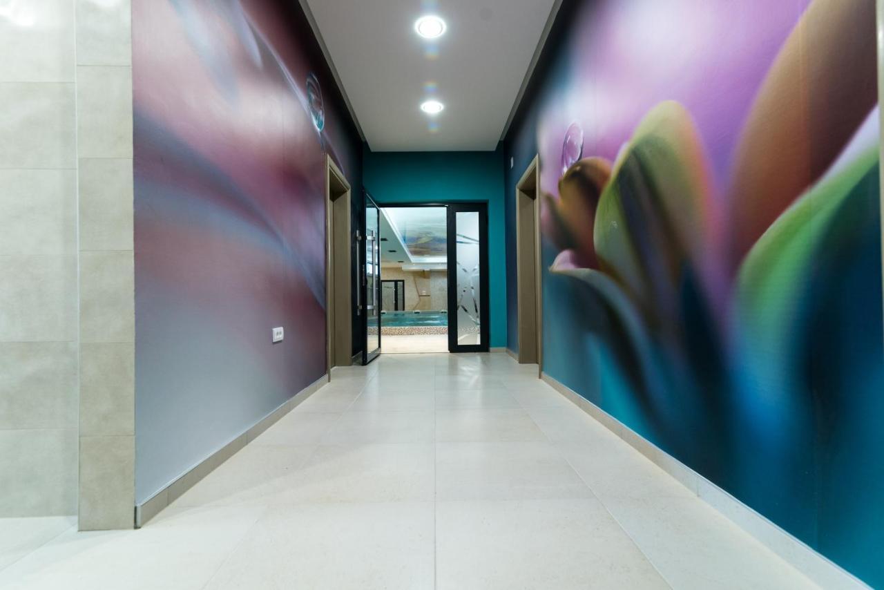 Hotel Euforia Lounge Šabac エクステリア 写真