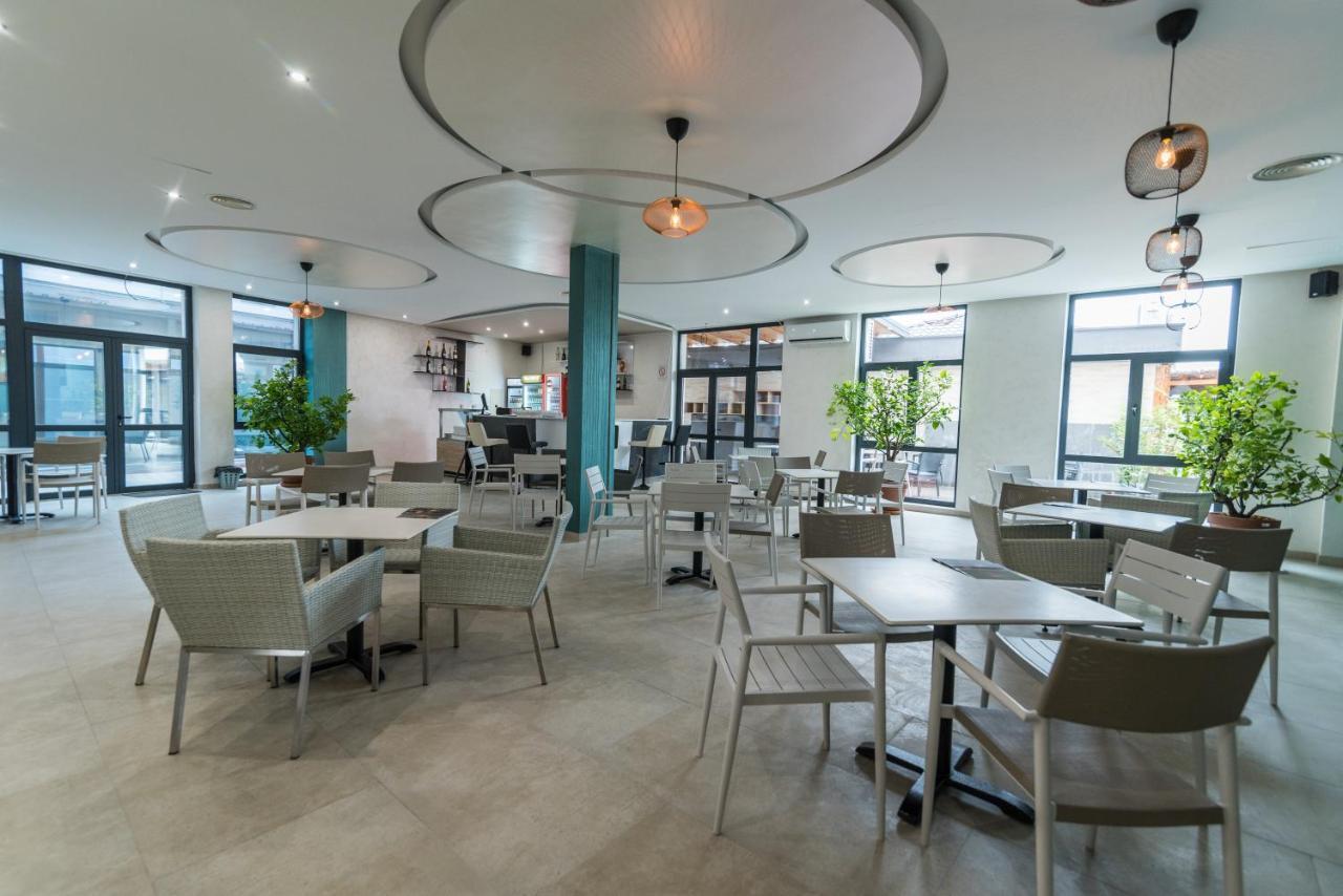 Hotel Euforia Lounge Šabac エクステリア 写真