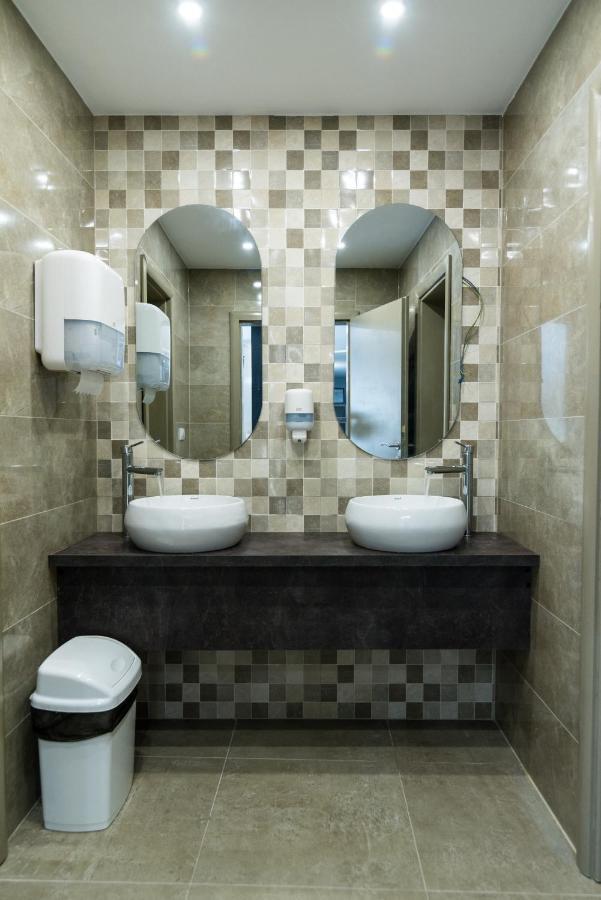 Hotel Euforia Lounge Šabac エクステリア 写真