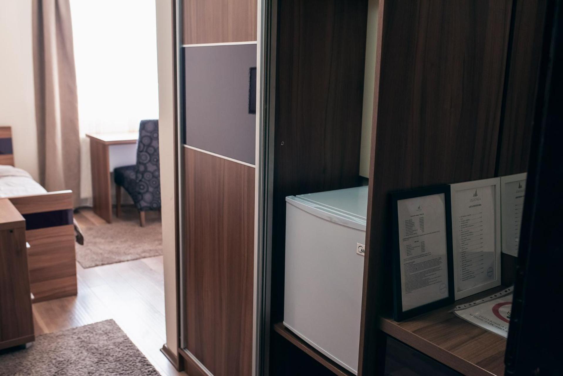 Hotel Euforia Lounge Šabac エクステリア 写真