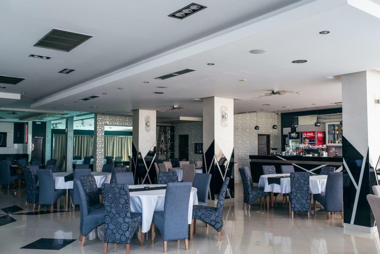 Hotel Euforia Lounge Šabac エクステリア 写真
